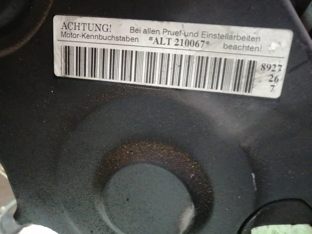 Двигатель без навесного для Audi A4 B6 Кабриолет 2000-2004 на фотографиях