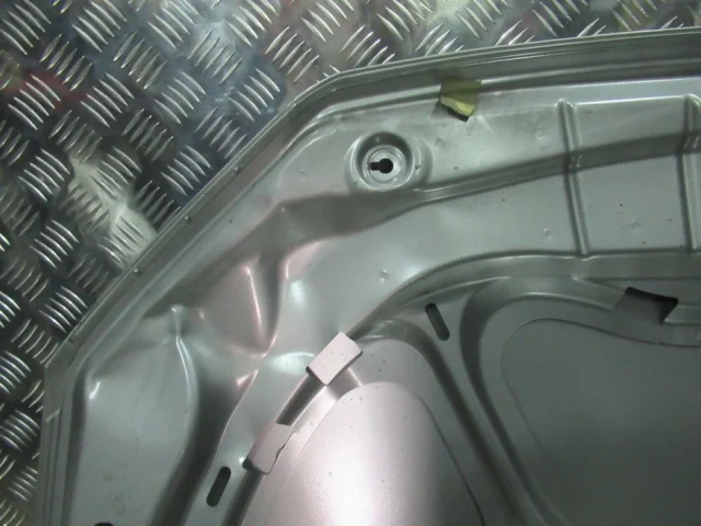 Панель капота для Volkswagen Polo V (6C) Седан 2015-2020 на фотографиях