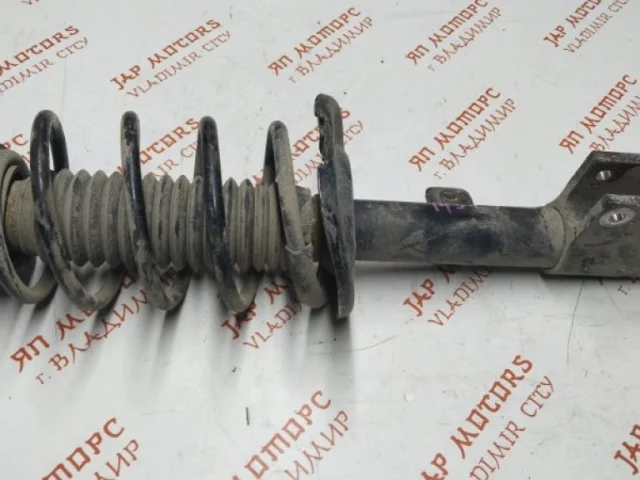 Амортизатор передний правый для Citroen C4 Хэтчбек 2010-2016 на фотографиях