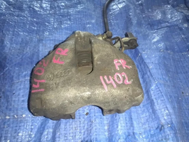 Суппорт передний правый для Audi A4 B5 Avant 1994-2001 на фотографиях