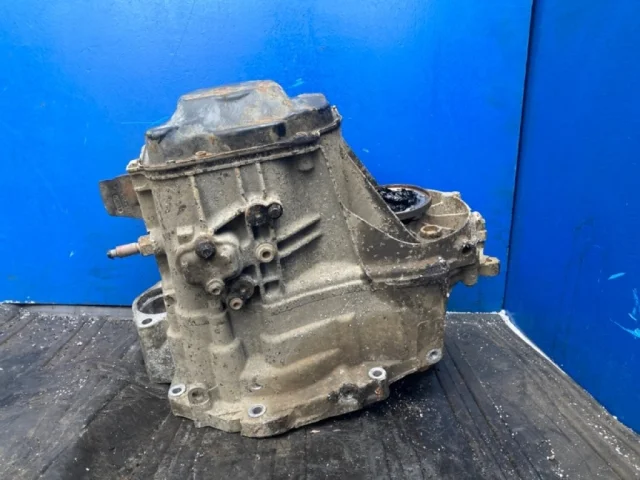 Картер МКПП для Skoda Octavia A5 на фотографиях