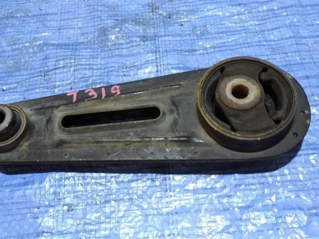 Подушка двигателя задняя правая верхняя для Nissan X-Trail T31 JDM 2007-2013 на фотографиях