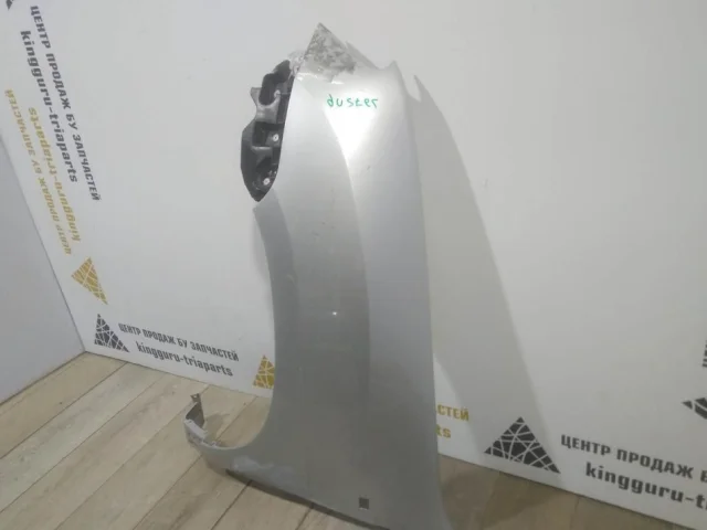 Крылья для Renault Duster EU 2010-2015 на фотографиях