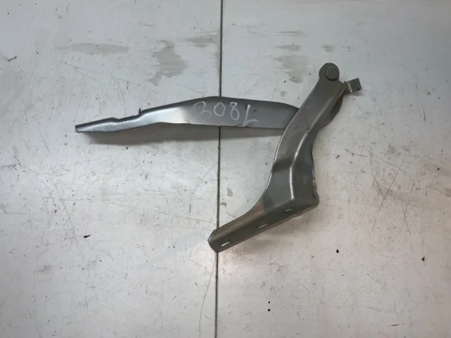 Петля капота левая для Peugeot 308 T7 Хэтчбек 2007-2014 на фотографиях
