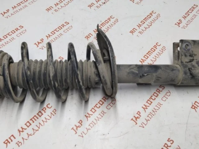 Амортизатор передний правый для Citroen C4 Хэтчбек 2010-2016 на фотографиях