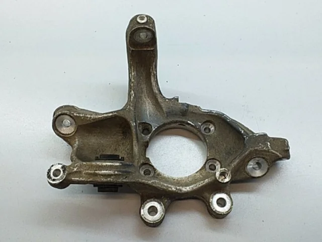 Кулак задний правый для Mercedes-Benz S class W222 2013-2017 на фотографиях