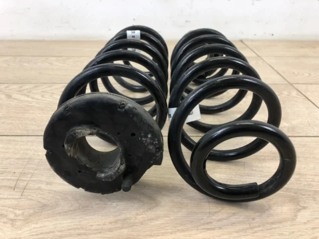 Пружина амортизатора задняя для Audi A4 B9 Allroad Quattro 2016+ на фотографиях