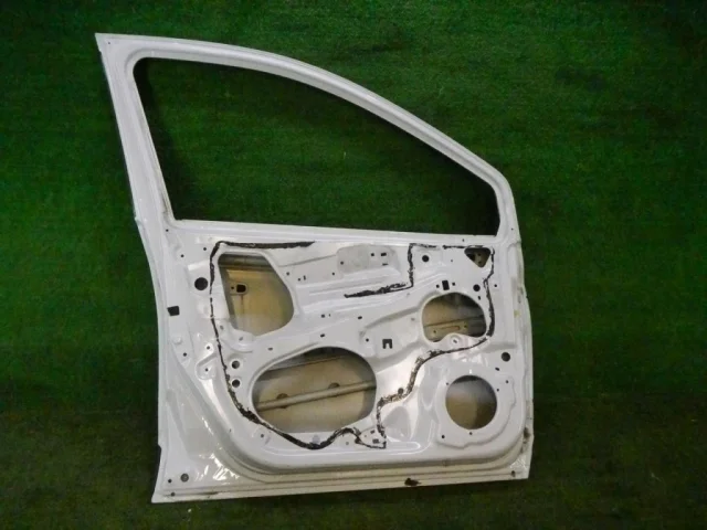 Двери для Suzuki SX4 2013-2016 на фотографиях