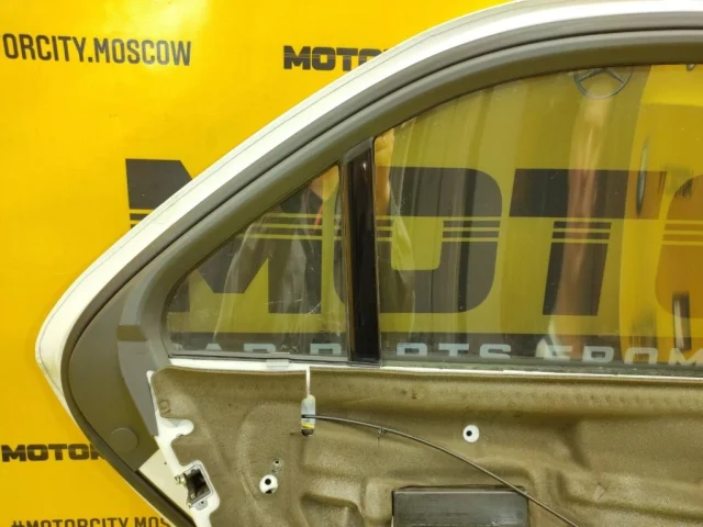 Дверь задняя левая для Mercedes-Benz S class W220 1998-2005 на фотографиях