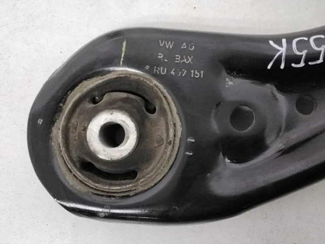 Качающийся рычаг левый для Volkswagen Polo V Седан (6R) 2009-2015 на фотографиях