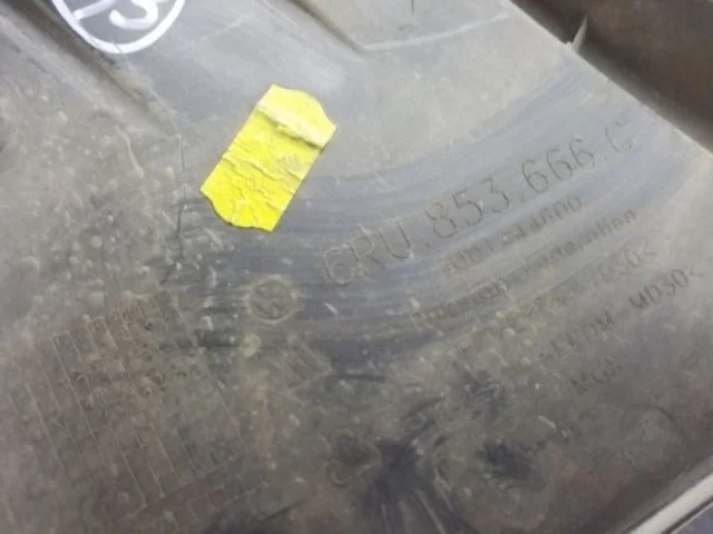 Заглушка ПТФ передняя правая для Volkswagen Polo IV Седан (9N2) 2003-2005 на фотографиях