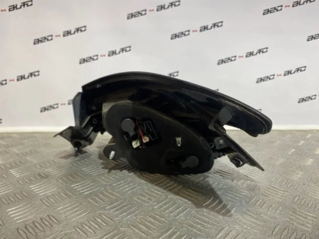 Фонарь внешний левый для Citroen DS4 2011-2016 на фотографиях