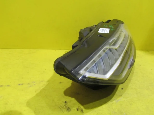 Фары для Audi A7 C8 2018+ на фотографиях