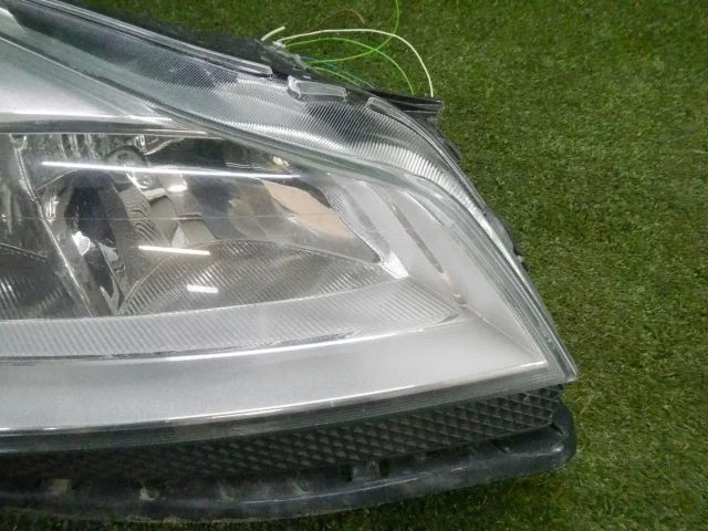 Фары для Ford Kuga CBV 2008-2013 на фотографиях