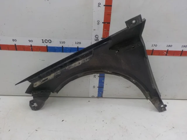 Крыло правое для Ford Kuga CBV 2008-2013 на фотографиях