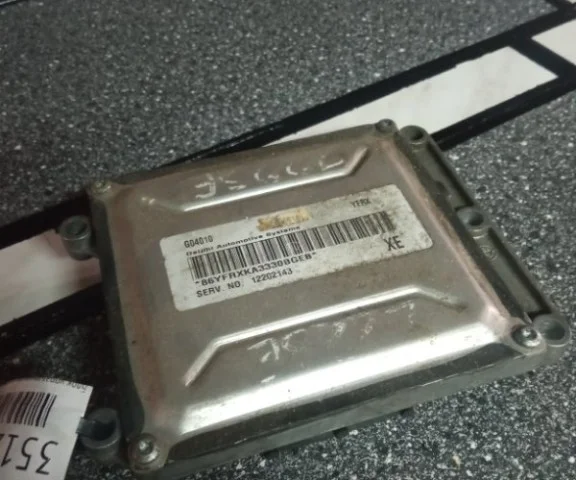 Блок управления двигателем для Opel Vectra B Caravan 1996-2003 на фотографиях