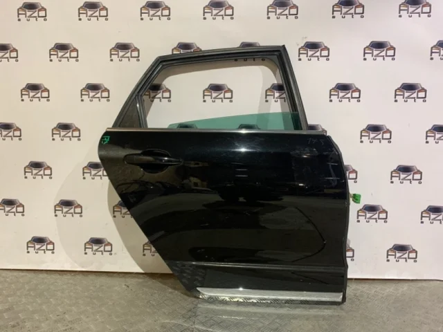 Дверь передняя правая для Citroen C4 Хэтчбек 2010-2016 на фотографиях