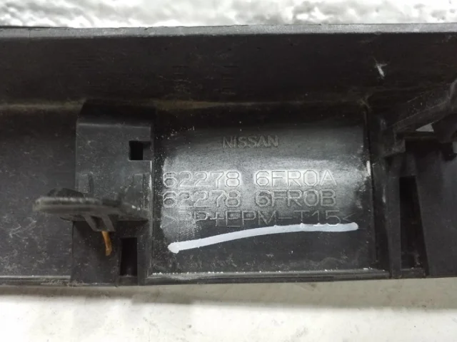 Спойлер переднего бампера для Nissan X-Trail T32 JDM 2013-2022 на фотографиях