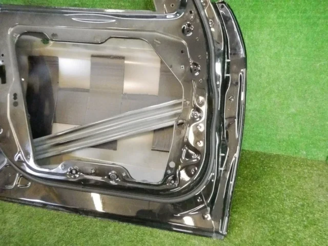 Накладка на дверь передняя левая для BMW X3 G01 2017-2023 на фотографиях