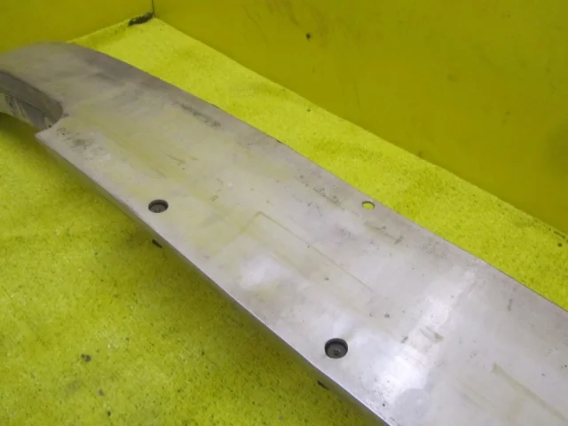 Усилитель бампера передний нижний для Mercedes-Benz S class W222 2013-2017 на фотографиях