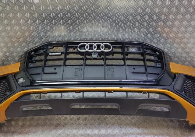 Бампер передний для Audi Q8 4M 2018-2023 на фотографиях