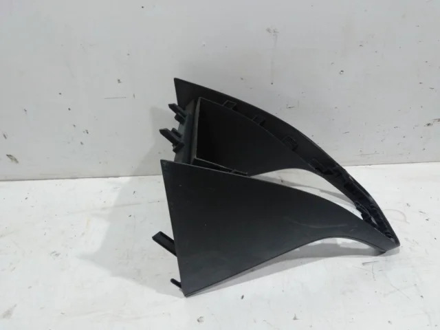 Крышка подлокотника для Volkswagen Polo V (6R) 2009-2014 на фотографиях