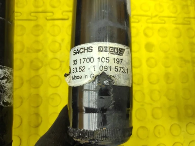 Амортизатор задний левый для BMW 7er Е38 1994-2001 на фотографиях