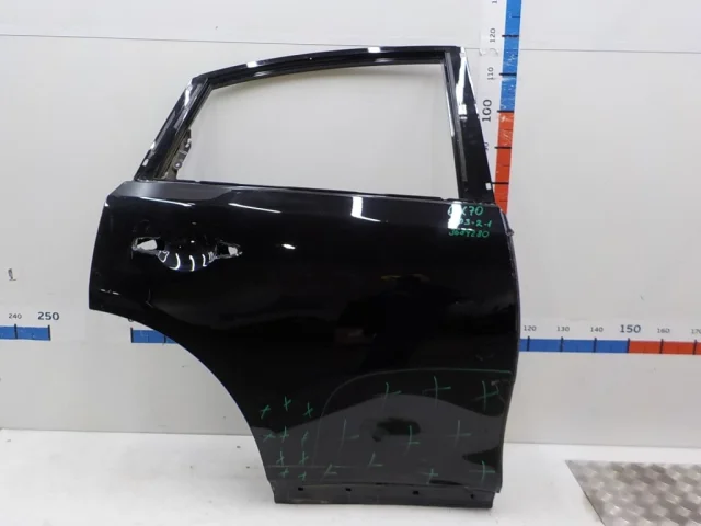 Двери для Infiniti QX 70 2013-2019 на фотографиях