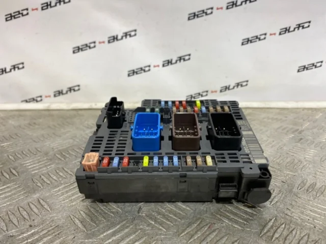 Блок комфорта для Citroen C4 Хэтчбек 2010-2016 на фотографиях