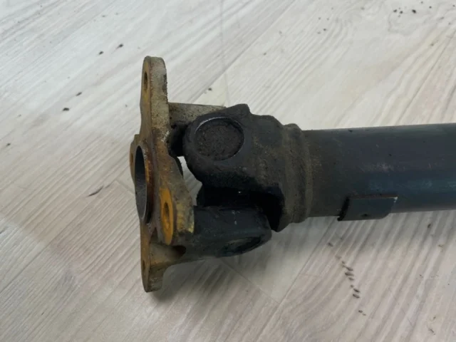 Карданный вал задний для Mitsubishi Pajero V70 5dr (JDM) 1999-2006 на фотографиях