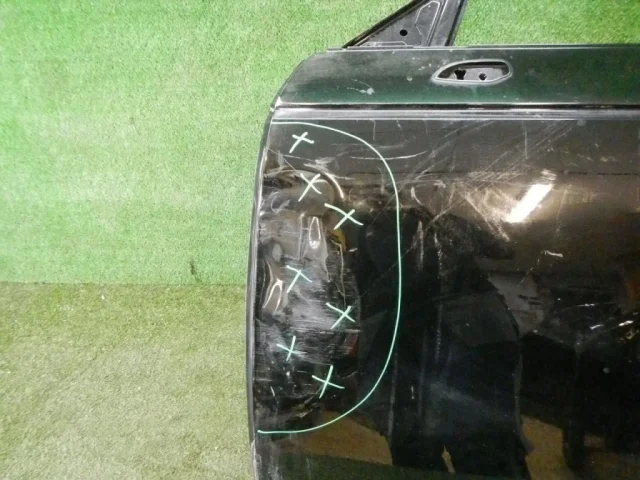 Дверь передняя левая для Audi A4 B9 2015+ на фотографиях