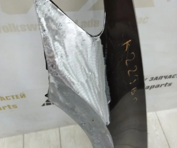 Крылья для Volkswagen Passat (B8) Variant 2014-2019 на фотографиях