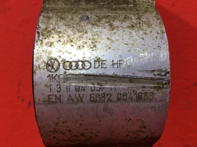 Рычаг передний левый нижний для Skoda Octavia A5 на фотографиях