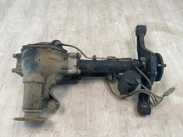 Редуктор переднего моста для Mitsubishi Pajero V90 5dr rest II 2014-2020 на фотографиях