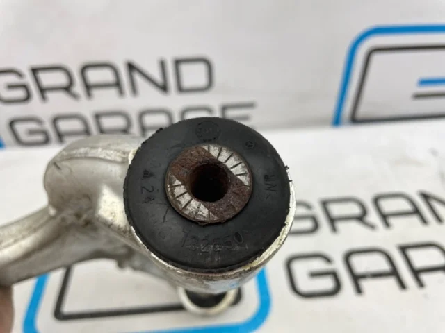 Рычаг передний левый верхний для Mercedes-Benz M class W163 1998-2005 на фотографиях