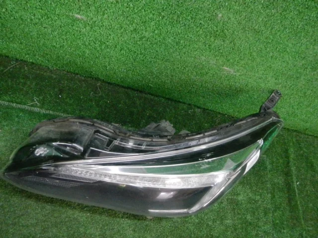 Фара ксенон левая для Subaru XV GT/G24 2017+ на фотографиях