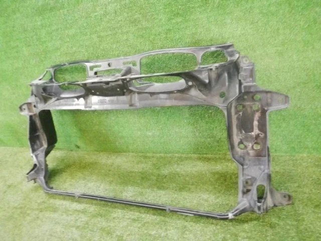 Панель радиатора (телевизор) для Porsche Panamera 970 rest 2013-2016 на фотографиях