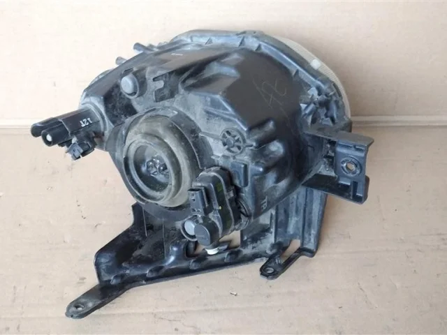 Фары для Nissan Juke YF15 JDM 2010-2014 на фотографиях