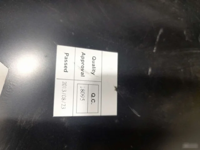 Крылья для Toyota Avensis Хетчбек T250 2003-2008 на фотографиях