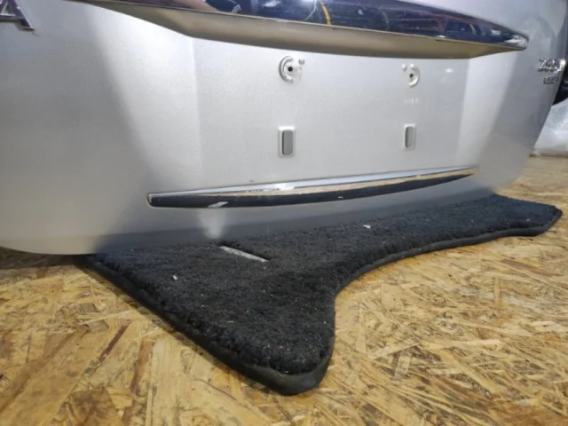 Крышка багажника для Nissan Teana J31 2003-2007 на фотографиях