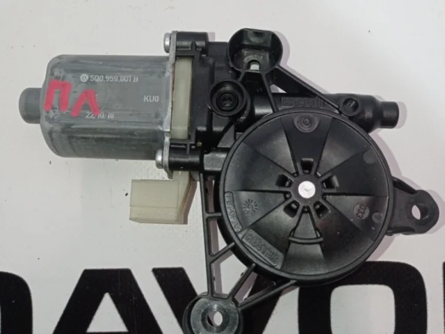 Двери для Skoda Octavia A7 Tour на фотографиях