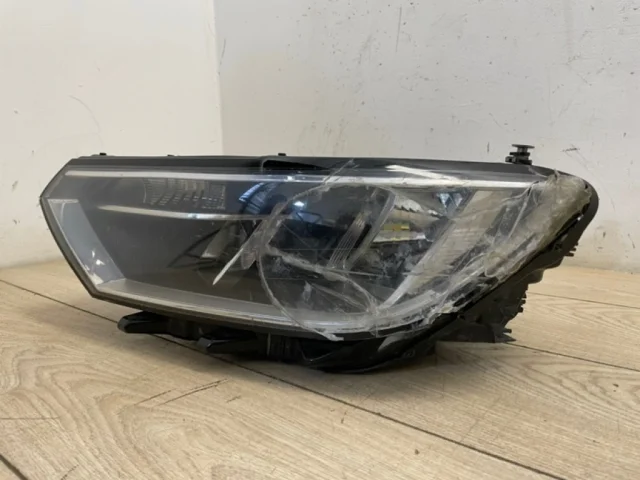 Фары для Volkswagen Passat (B8.5) Variant, R-line, GTE 2019+ на фотографиях