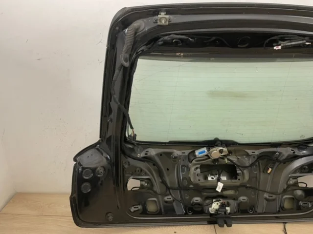 Дверь багажника для Audi Q3 8U 2011-2019 на фотографиях