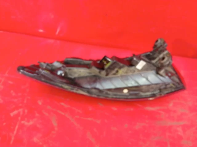 Фонарь левый для Volkswagen Jetta 7 2020+ на фотографиях