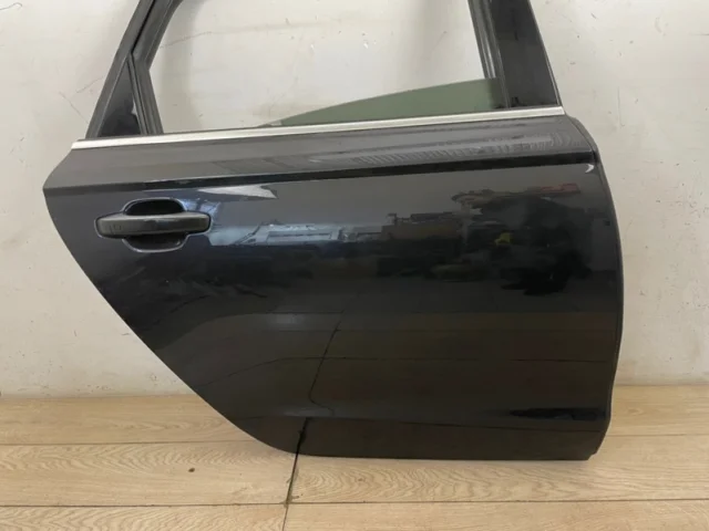 Двери для Audi A6 C7 Avant 2010-2018 на фотографиях