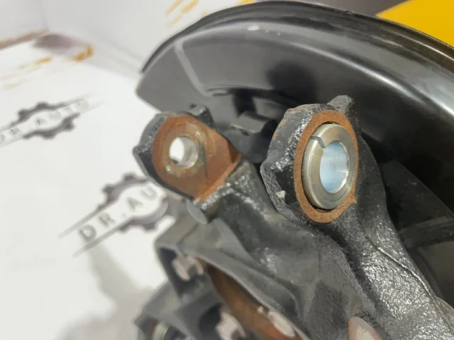 Цапфа задняя левая для Lexus RX AGL20W,AGL25W,GGL25,GYL25 2015-2022 на фотографиях