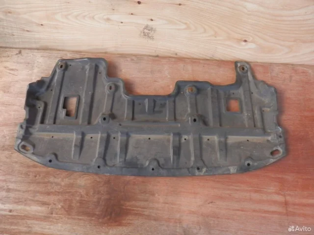 Защита картера двигателя для Nissan Teana J31 2003-2007 на фотографиях
