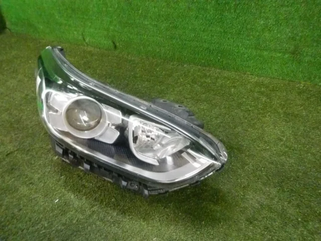 Фара правая для Kia Cerato YD 2016-2020 rest. на фотографиях