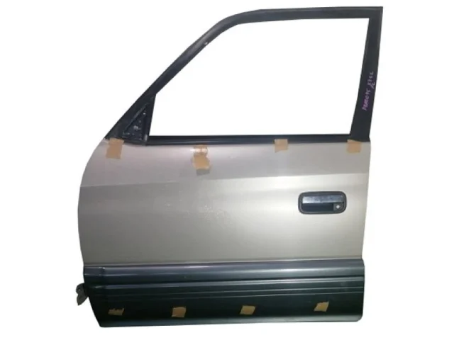 Двери для Toyota Land Cruiser 90 1995-1997 на фотографиях