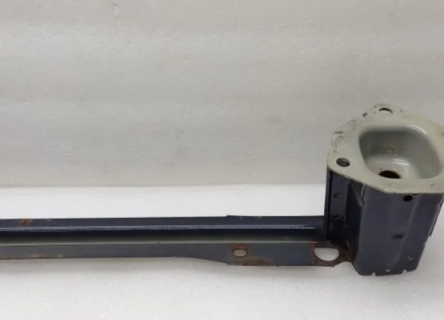 Усилитель заднего бампера для Subaru Forester SH 2008-2012 на фотографиях